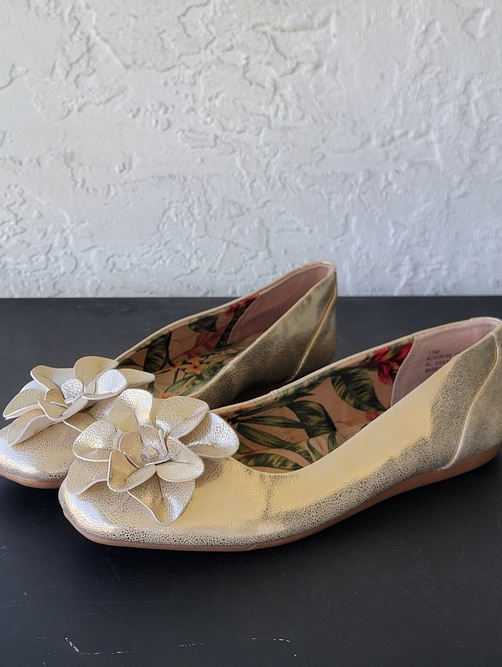 Born Peony Flower Ballet Flats Metallic Gold Leather Slip On Casual Shoes Sz 11